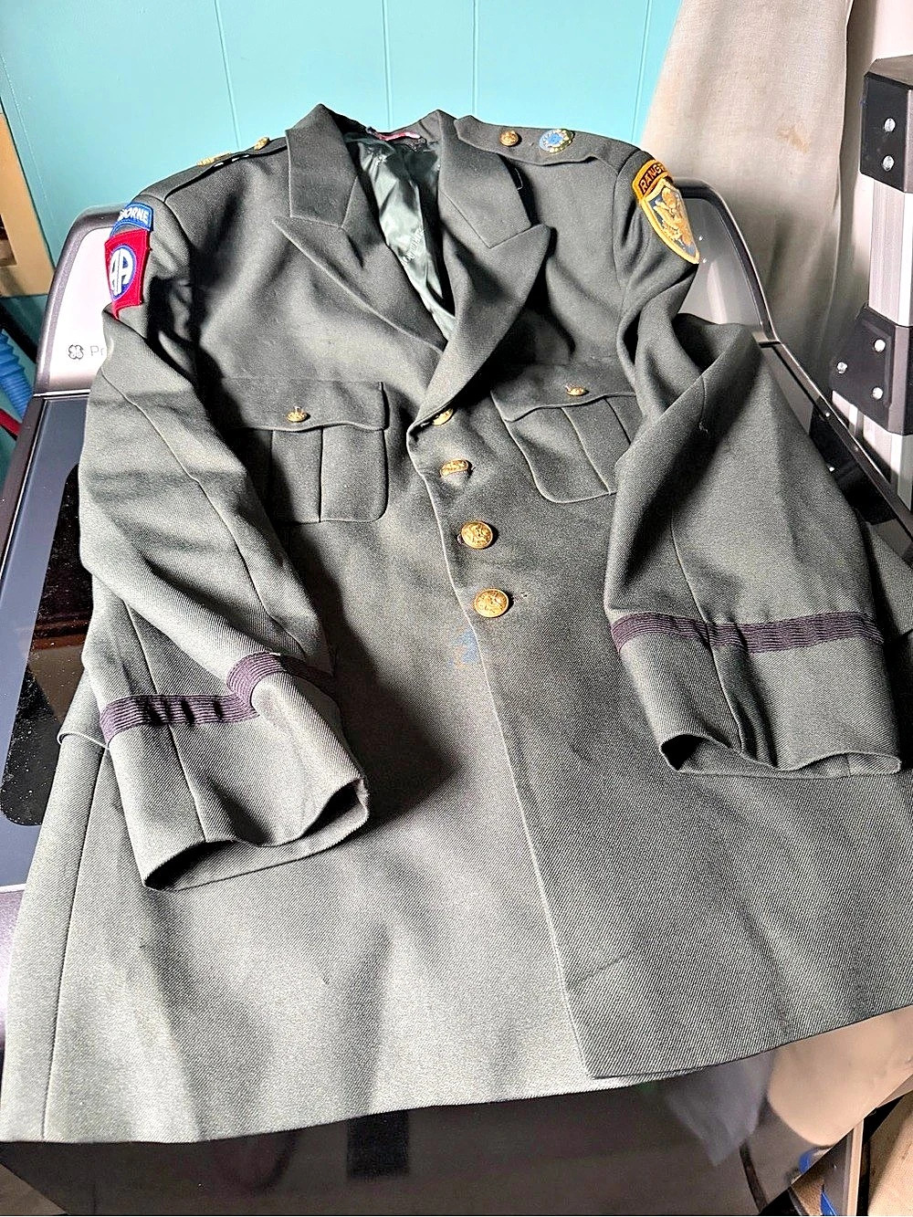 US Army Class A Green Service Uniform Jacket with 82nd Airborne and Ranger